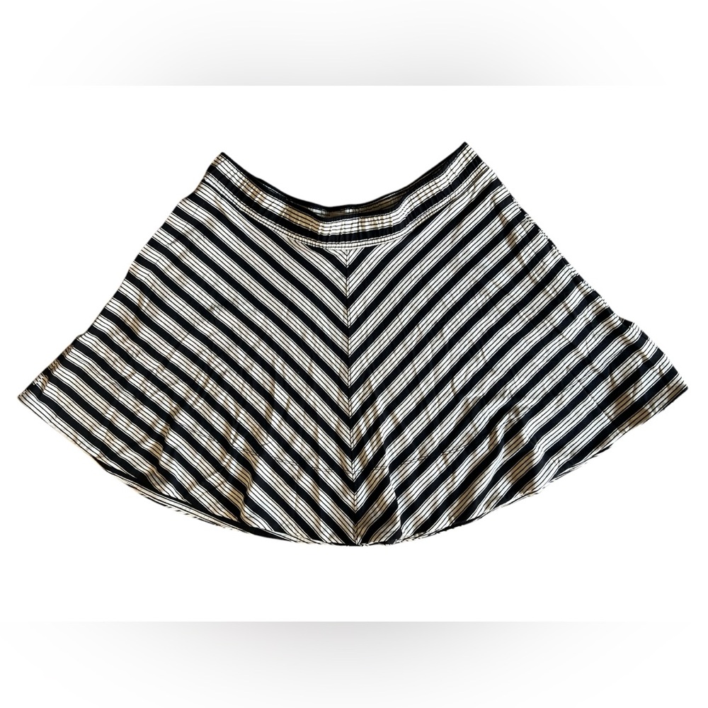 NWT Ann Taylor LOFT Petites PL Chevron Striped Black White Skater Skirt Pockets